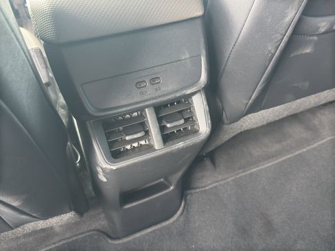 Used 2025 Chevrolet Equinox LT w/ Convenience Package II image 15