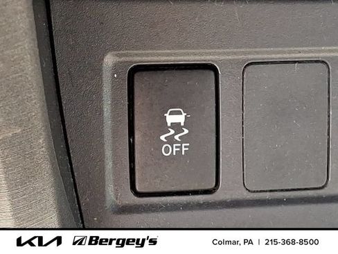 Used 2011 Toyota RAV4 2WD w/ Base L4 Extra Value Pkg image 26