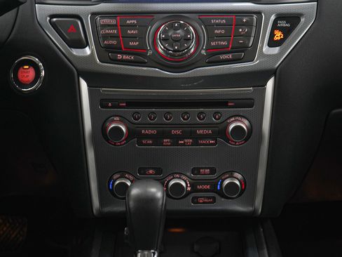 Used 2017 Nissan Pathfinder SL w/ SL Premium Package AWD/4WD image 16