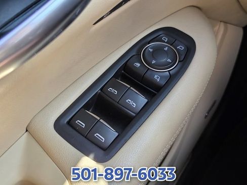 Used 2017 Cadillac XT5 Premium Luxury w/ LPO, Wheel Lock Package AWD/4WD image 27