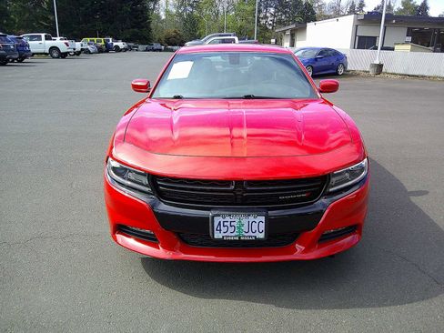 Used 2015 Dodge Charger SXT image 8