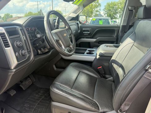 Used 2017 Chevrolet Silverado 1500 LTZ Z71 w/ LTZ Plus Package AWD/4WD image 11