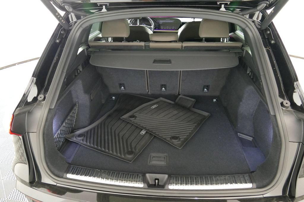 Certified 2025 Audi Q5 Premium w/ Convenience Package AWD/4WD image 31