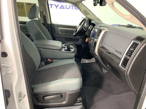 Used 2019 RAM 1500 Big Horn RWD image 38