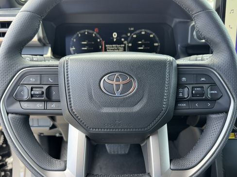 New 2026 Toyota 4Runner Limited AWD/4WD image 21
