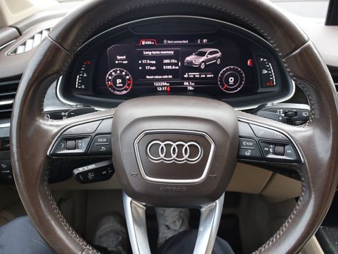 Used 2017 Audi Q7 3.0T Premium Plus w/ Premium Plus Package AWD/4WD image 15
