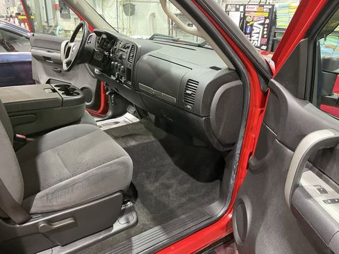 Used 2007 Chevrolet Silverado 1500 LT image 16