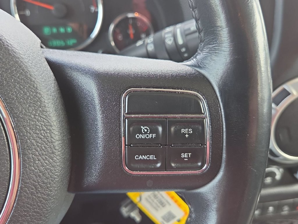 Used 2018 Jeep Wrangler Unlimited Rubicon w/ Cold Weather Group AWD/4WD image 18