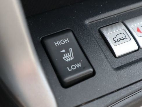 Used 2018 Subaru Forester 2.5i Premium w/ All-Weather Package image 20