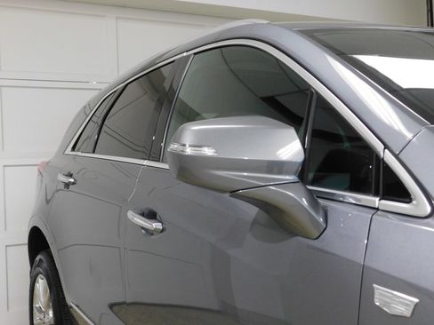 Used 2020 Cadillac XT5 Premium Luxury AWD/4WD image 19