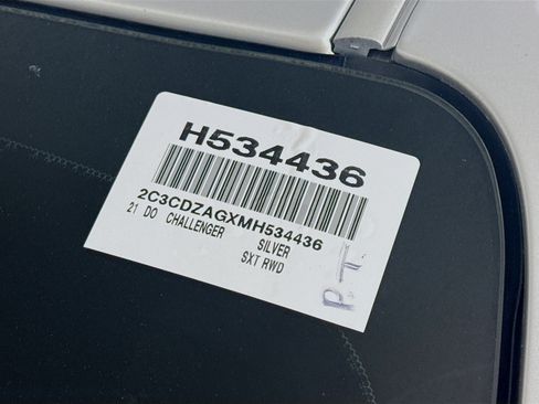 Used 2021 Dodge Challenger SXT RWD image 38