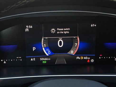 Used 2024 Volkswagen Tiguan SE image 23