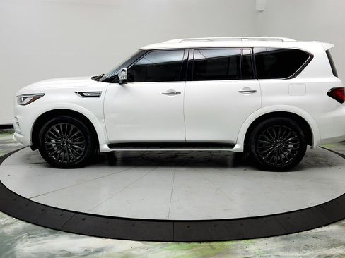 Used 2021 INFINITI QX80 Sensory w/ All-Season Package image 8
