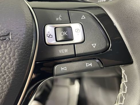 Used 2021 Volkswagen Tiguan SEL w/ 3rd Row Seat Package AWD/4WD image 12