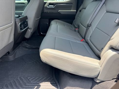 Used 2024 Chevrolet Silverado 1500 LTZ AWD/4WD image 21