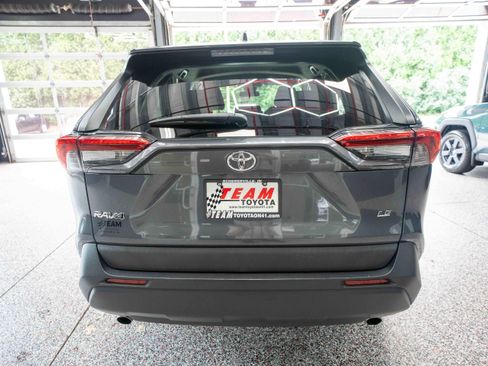Used 2019 Toyota RAV4 LE w/ Carpet Mat Package FWD image 3