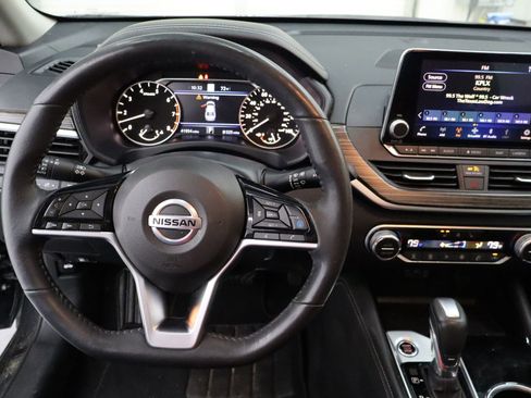 Used 2022 Nissan Altima 2.5 SL image 17