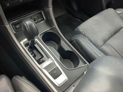 Used 2020 Subaru Ascent Limited w/ Technology Package image 19