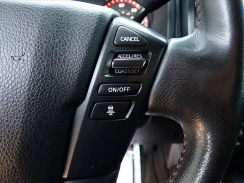Used 2020 Nissan Titan PRO-4X w/ Pro-4x Convenience Package AWD/4WD image 14