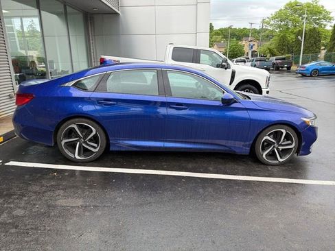 Used 2019 Honda Accord Sport image 8