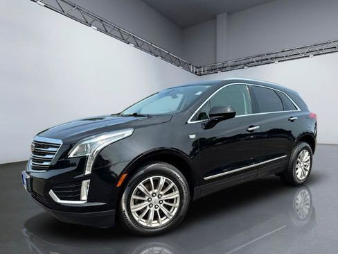 Used 2017 Cadillac XT5 Luxury w/ Driver Awareness Package AWD/4WD image 27