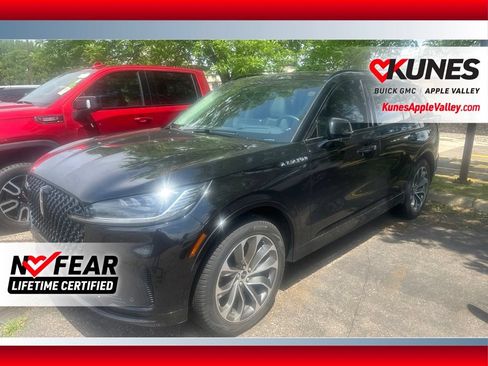 Used 2025 Lincoln Aviator Reserve w/ Jet Appearance Package AWD/4WD image 1