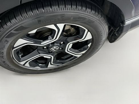 Used 2019 Honda CR-V Touring image 11