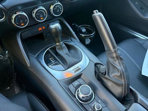 Used 2023 MAZDA MX-5 Miata Grand Touring image 18