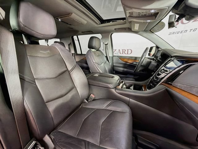 Used 2020 Cadillac Escalade ESV Luxury AWD/4WD image 36