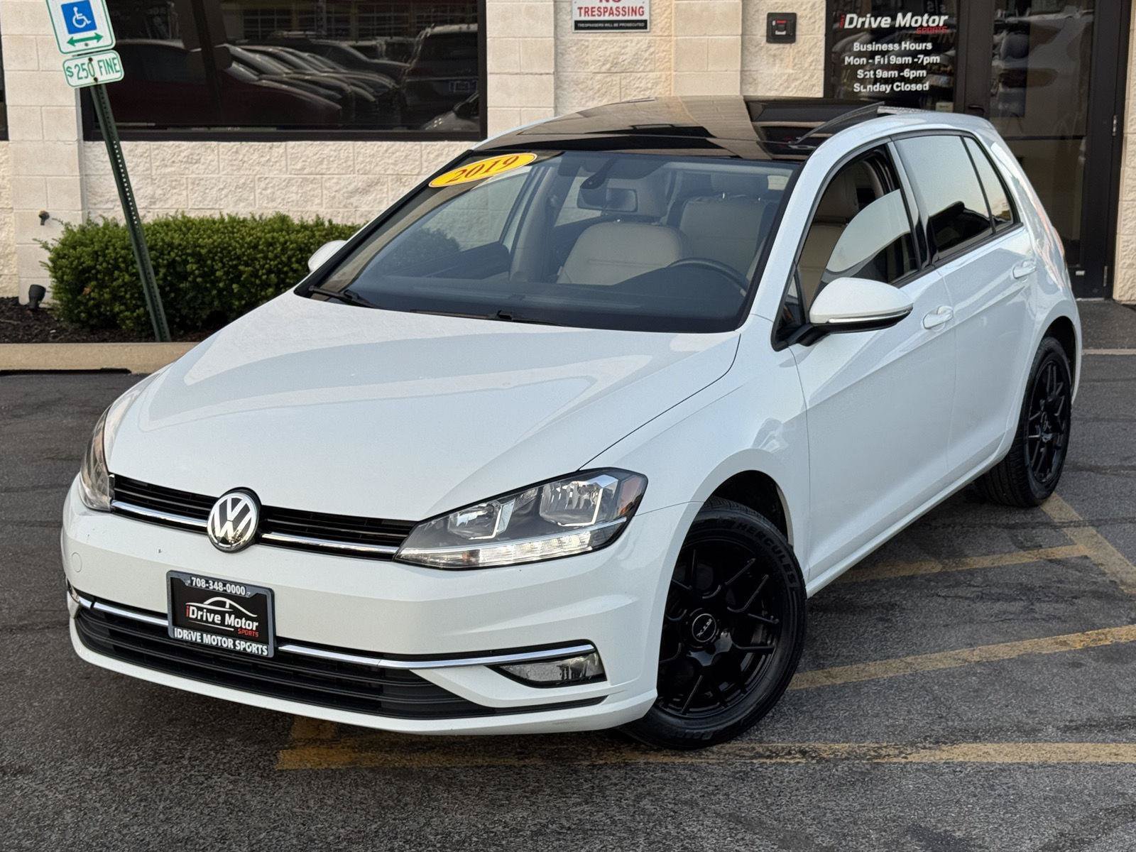 Used 2019 Volkswagen Golf 4-Door FWD image 4