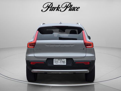 Used 2023 Volvo XC40 B5 Plus w/ Protection Package Premier AWD/4WD image 4