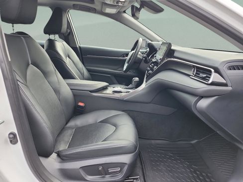 Used 2024 Toyota Camry XLE image 22