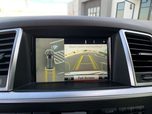 Used 2015 Mercedes-Benz ML 350 SUV image 26