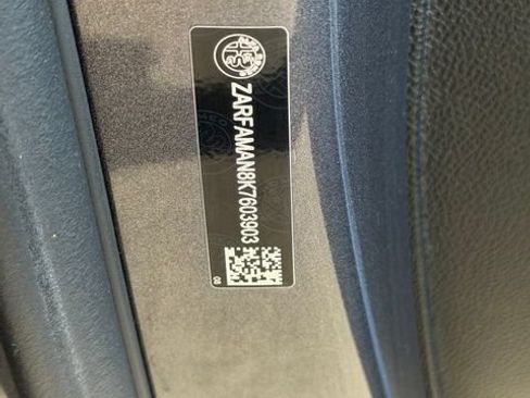 Used 2019 Alfa Romeo Giulia RWD image 27