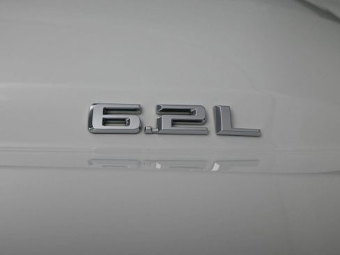 Used 2020 Chevrolet Silverado 1500 LTZ w/ LTZ Premium Package image 6