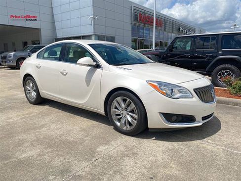 Used 2015 Buick Regal image 1
