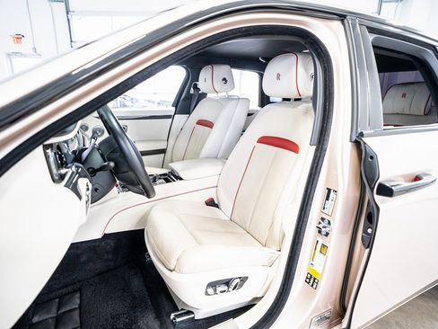 Used 2023 Rolls-Royce Ghost Black Badge w/ Black Badge Ghost Package image 36