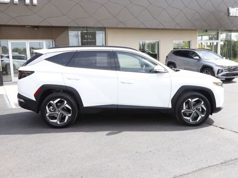 Used 2023 Hyundai Tucson Limited w/ Cargo Package AWD/4WD image 2