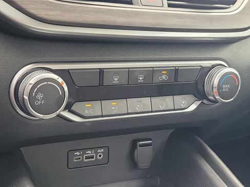 Used 2025 Nissan Altima 2.5 SV FWD image 27