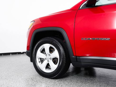 Used 2020 Jeep Compass Latitude AWD/4WD image 6