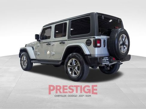 Used 2022 Jeep Wrangler Unlimited Sahara image 11