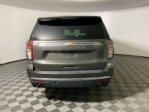 Used 2021 Chevrolet Suburban High Country w/ Premium Package image 9