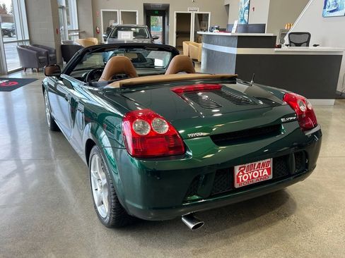 Used 2003 Toyota MR2 image 6