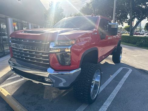 Used 2022 Chevrolet Silverado 3500 LTZ AWD/4WD image 2
