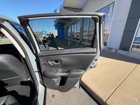 New 2026 Honda HR-V EX-L image 37