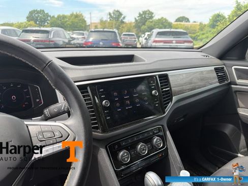 Used 2023 Volkswagen Atlas Cross Sport SE w/ Panoramic Sunroof Package AWD/4WD image 15