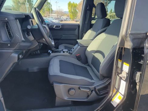 Used 2025 Ford Bronco Big Bend image 12