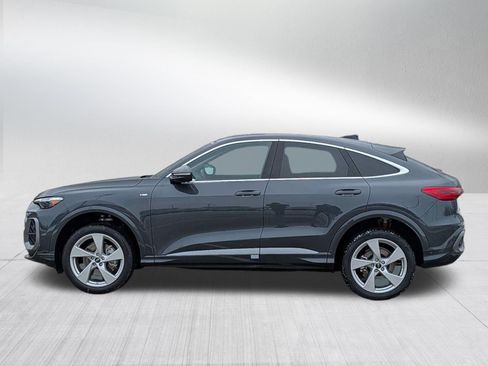 Used 2025 Audi Q5 Premium Plus AWD/4WD image 3