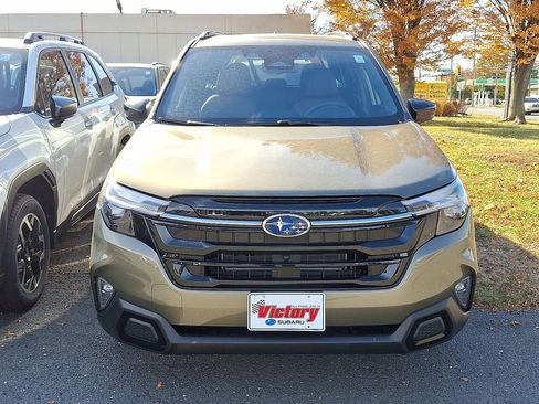 New 2025 Subaru Forester Touring image 2