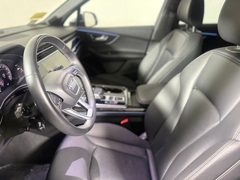 Used 2025 Audi Q7 3.0T Premium Plus AWD/4WD image 19